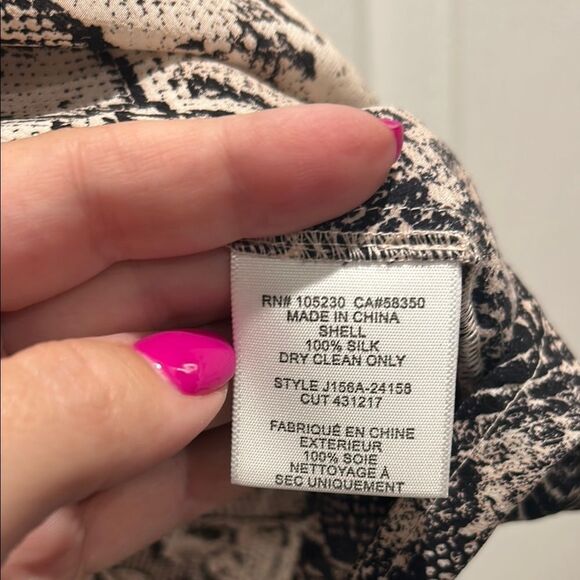 Joie Snake Print V-Neck Top, Size Large - Picture 6 of 10